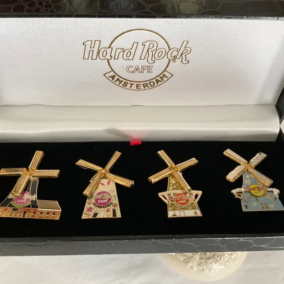 Hard Rock PinsSetOf four from Amsterdam - Picture 1 of 5